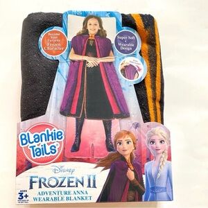 Disney Frozen II Anna Wearable blanket